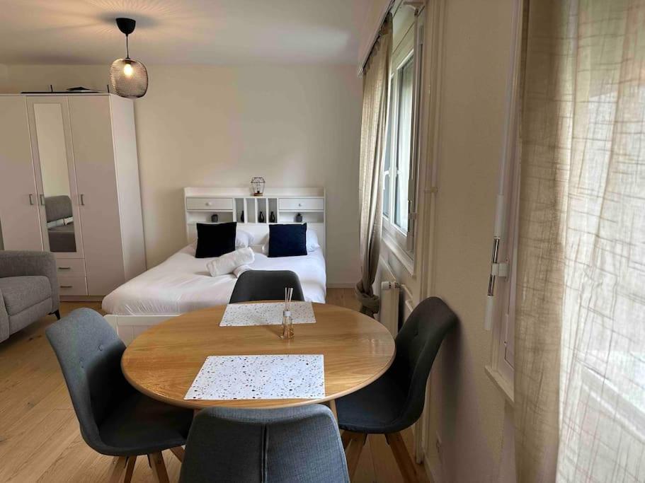 Studio Proche De La Gare ! Apartment Lausanne Luaran gambar