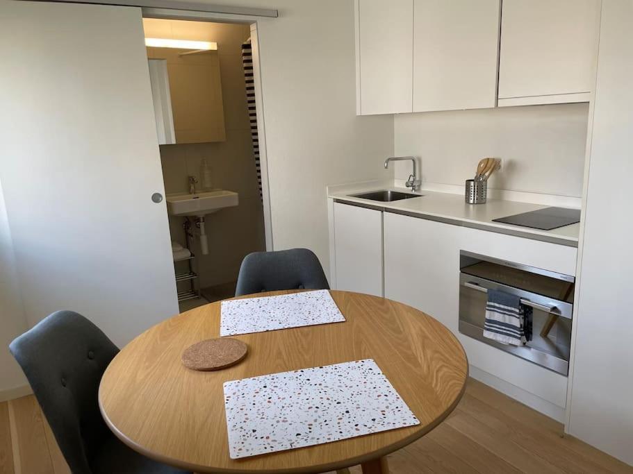 Studio Proche De La Gare ! Apartment Lausanne Luaran gambar