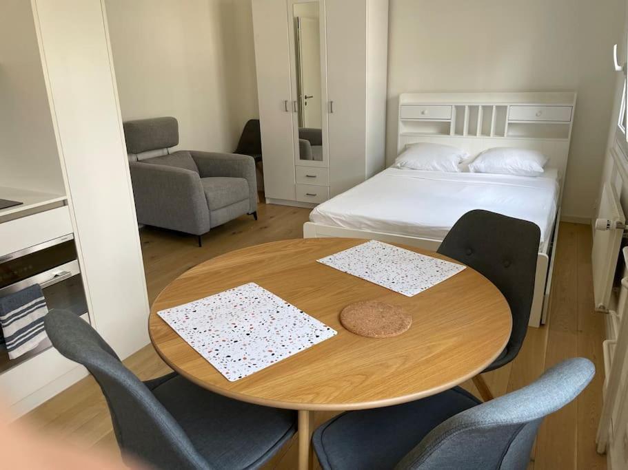Studio Proche De La Gare ! Apartment Lausanne Luaran gambar